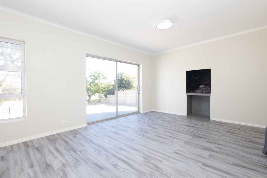 To Let 3 Bedroom Property for Rent in Morgenster Heights Western Cape